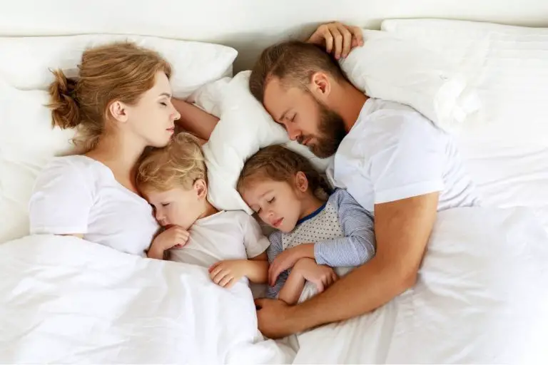 31 Benefits Of Healthy Sleep Habits – Based on Research